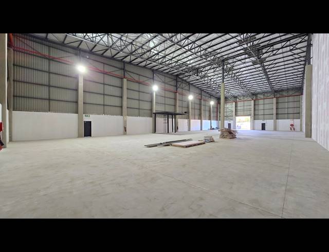 3,742M² WAREHOUSE TO LET IN SPARTAN
